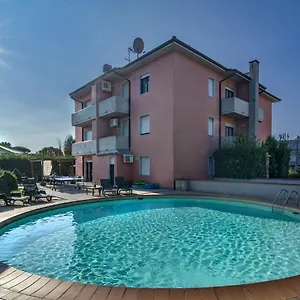Giada Palace 3* Lucca